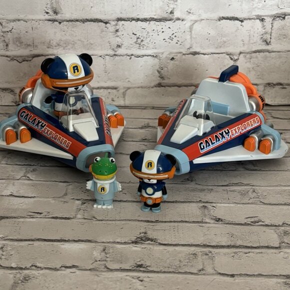 Ryan’s World Galaxy Explorers and Three Figures - Picture 1 of 3